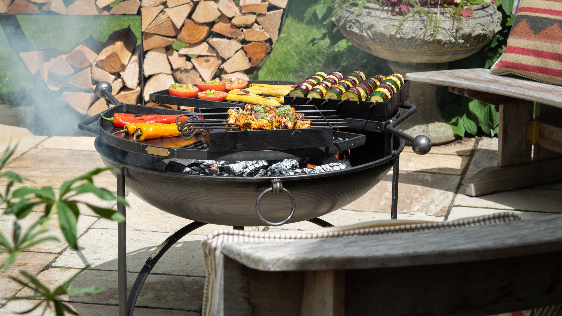 BBQ King 80 with Two Swing Arm BBQ Rack